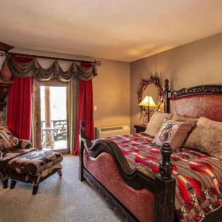 Sterling & Sage Hotel